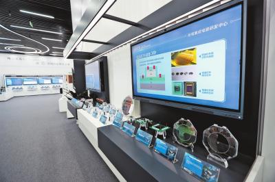 世界工廠如何升級(jí)創(chuàng)造基地 河南黨政代表團(tuán)赴粵鄂學(xué)習(xí)考察的科技啟示