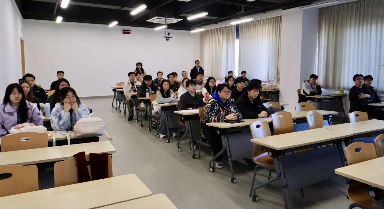 機電學院成功舉辦北京金風慧能技術2026屆畢業生專場宣講會